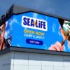 New_Jersey_mega-mall_extends_outdoor_digital_signage_network_01